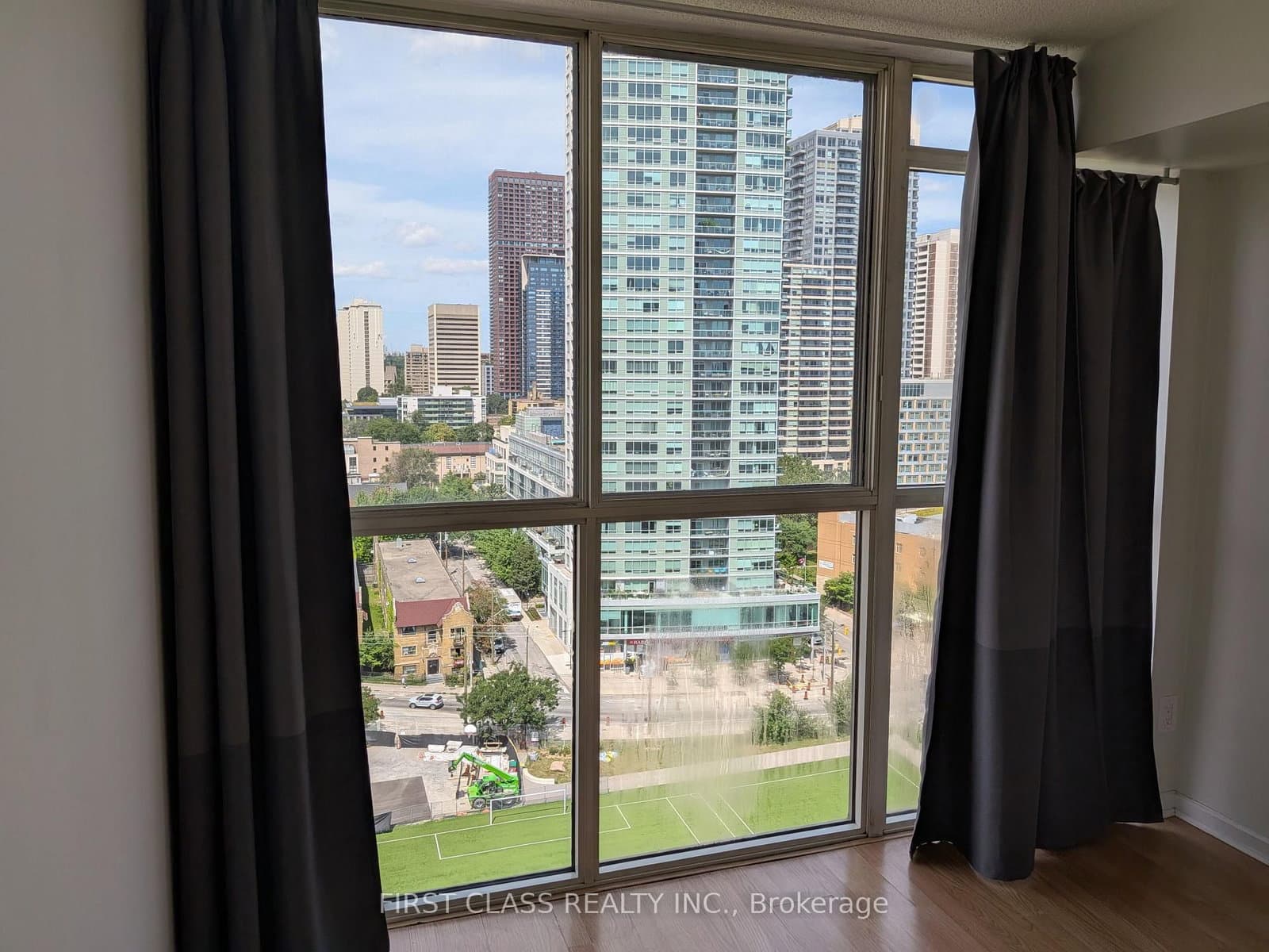 15 Maitland Place, Unit 1903 thumbnail 9