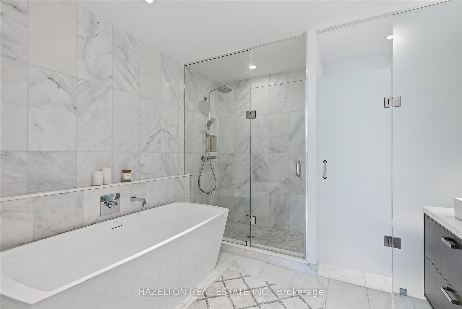 155 Merchants Wharf, Unit 304 thumbnail 23