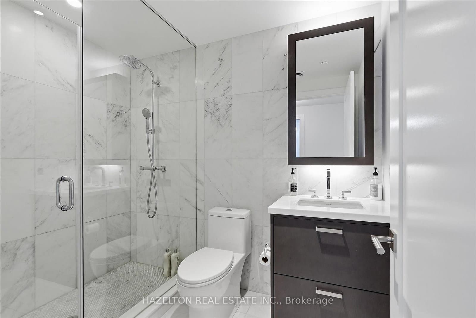 155 Merchants Wharf, Unit 304 thumbnail 29