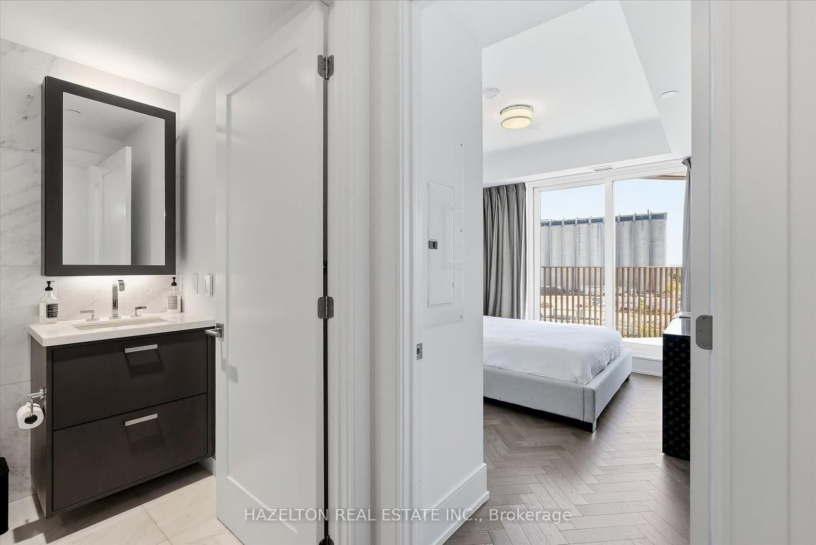 155 Merchants Wharf, Unit 304 thumbnail 30