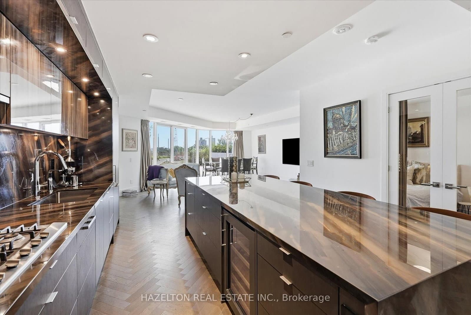 155 Merchants Wharf, Unit 304 thumbnail 6
