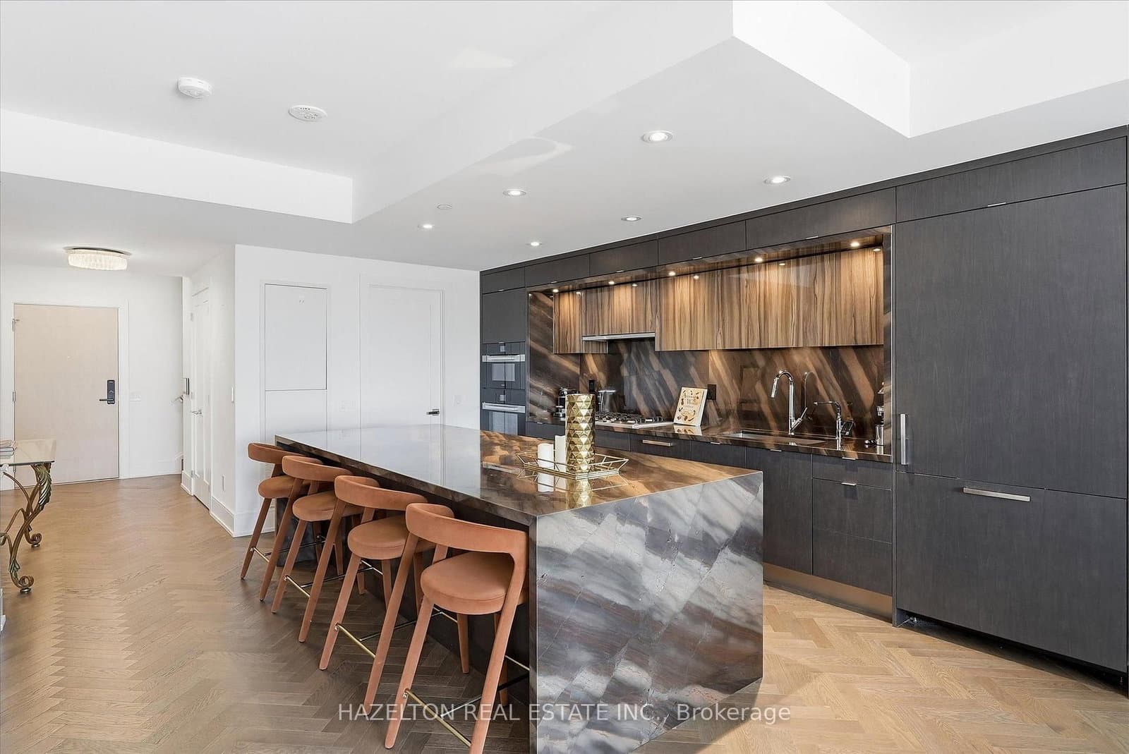 155 Merchants Wharf, Unit 304 thumbnail 7