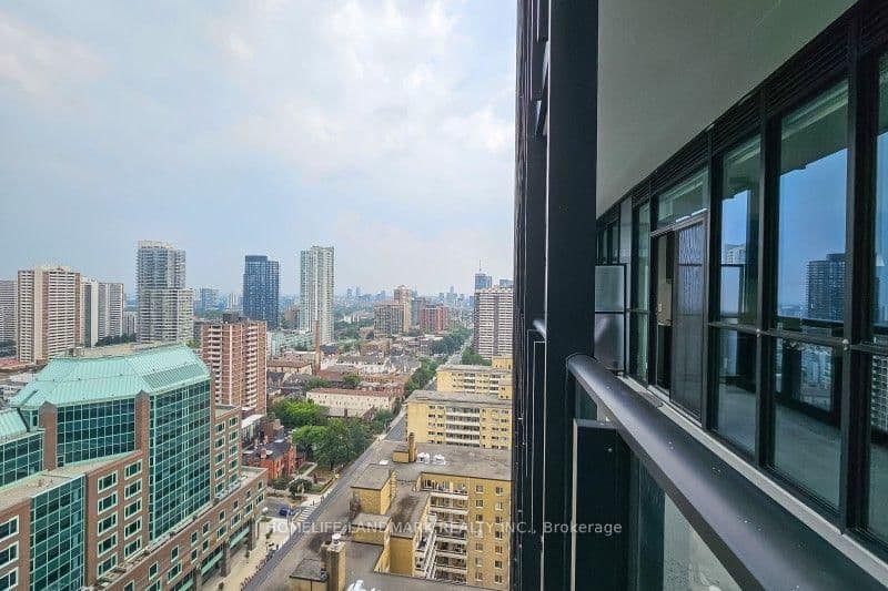101 Charles Street E, Unit 2211 thumbnail 20