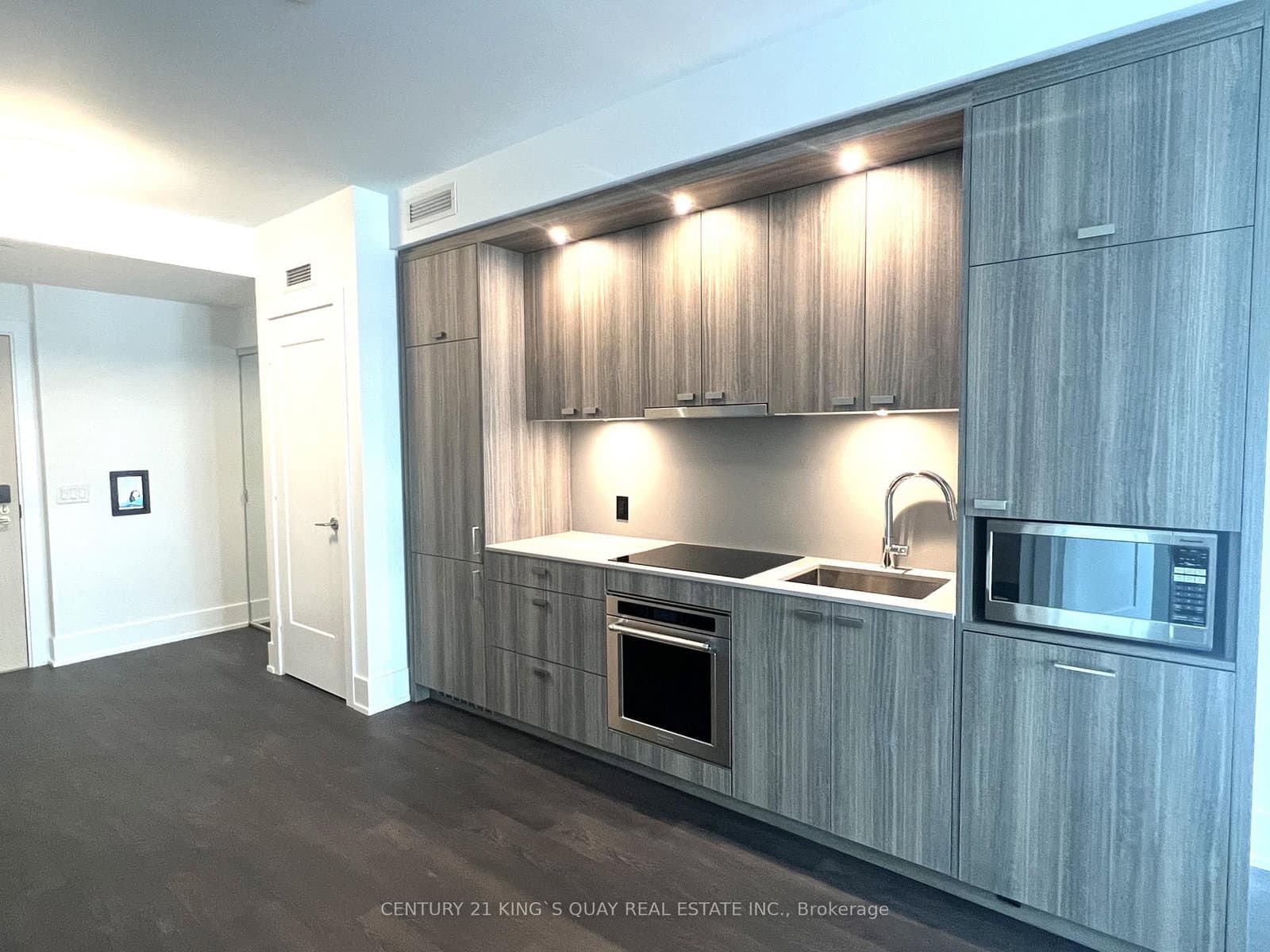 480 Front Street W, Unit 1210 thumbnail 8