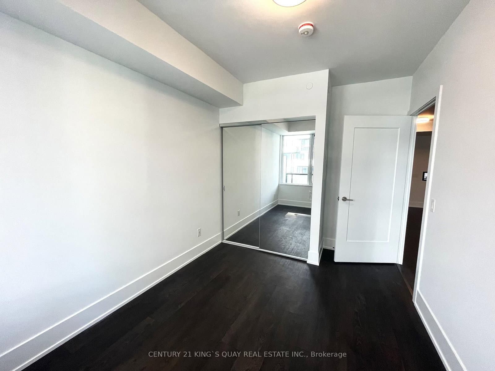 480 Front Street W, Unit 1210 thumbnail 9