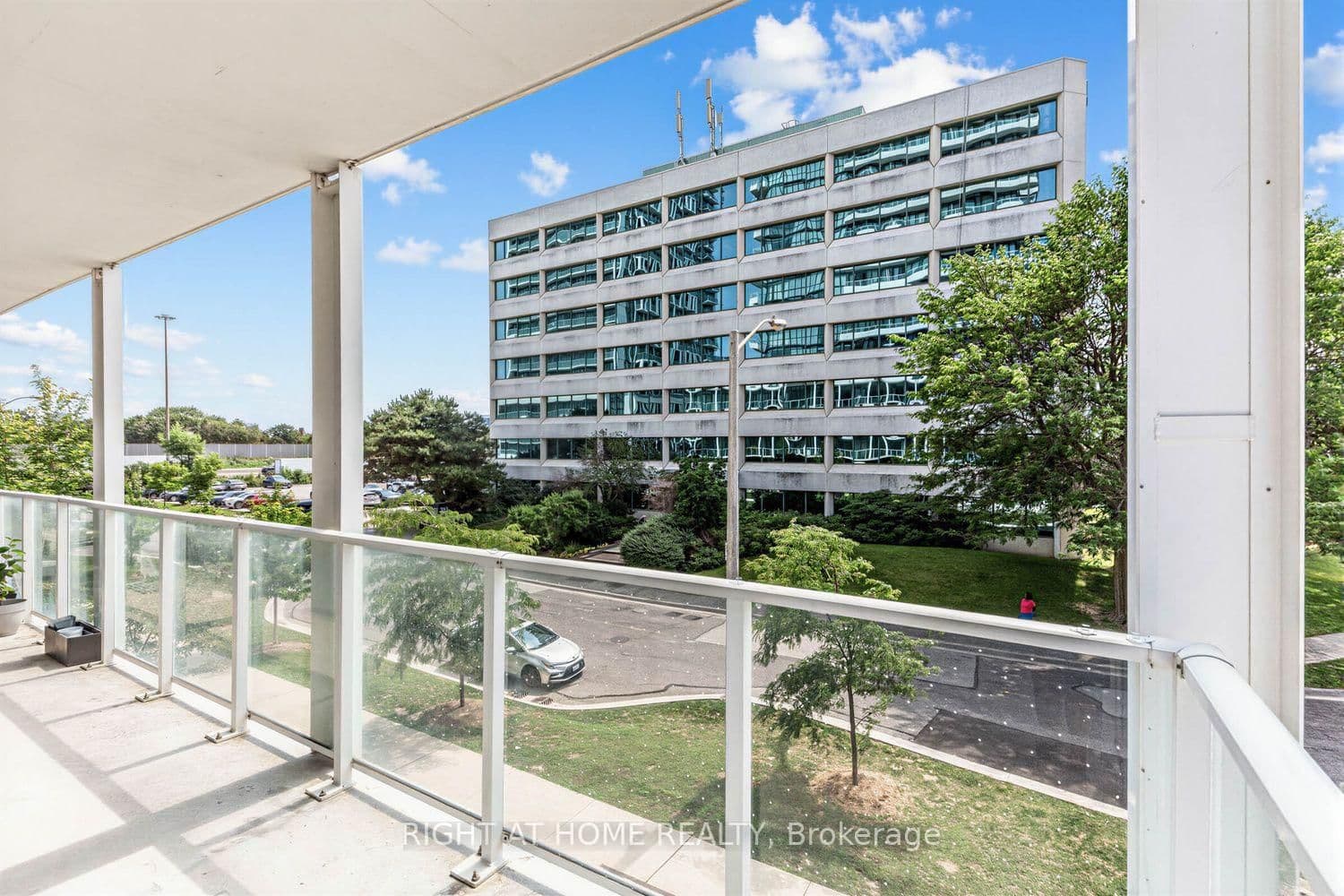 180 Fairview Mall Drive, Unit 202 thumbnail 23