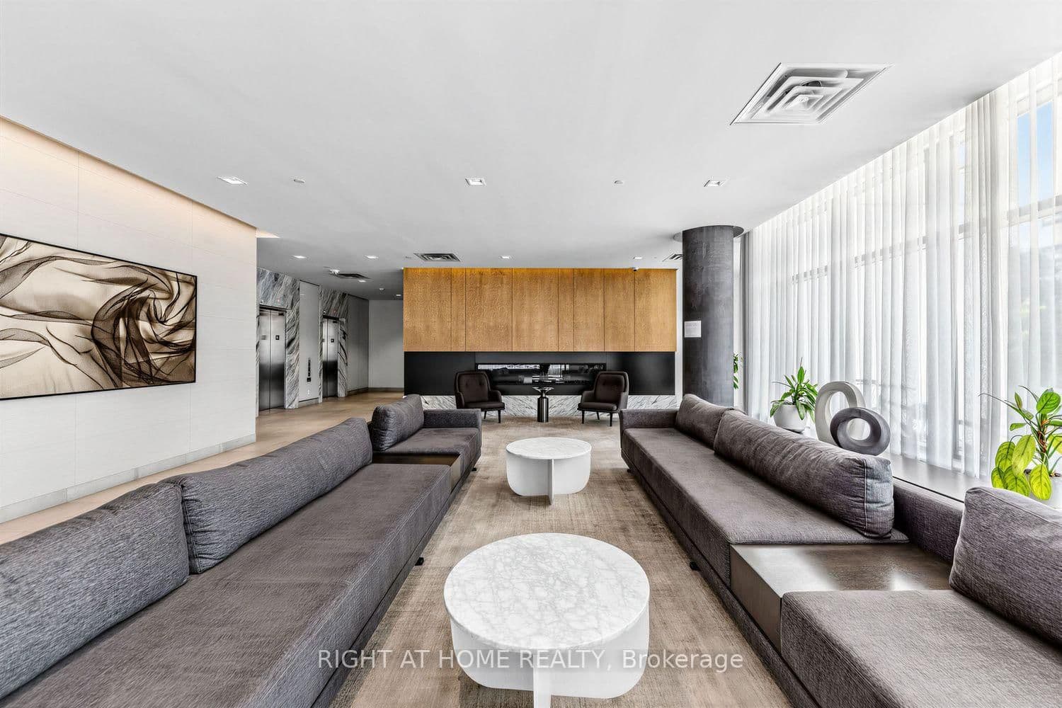 180 Fairview Mall Drive, Unit 202 thumbnail 26