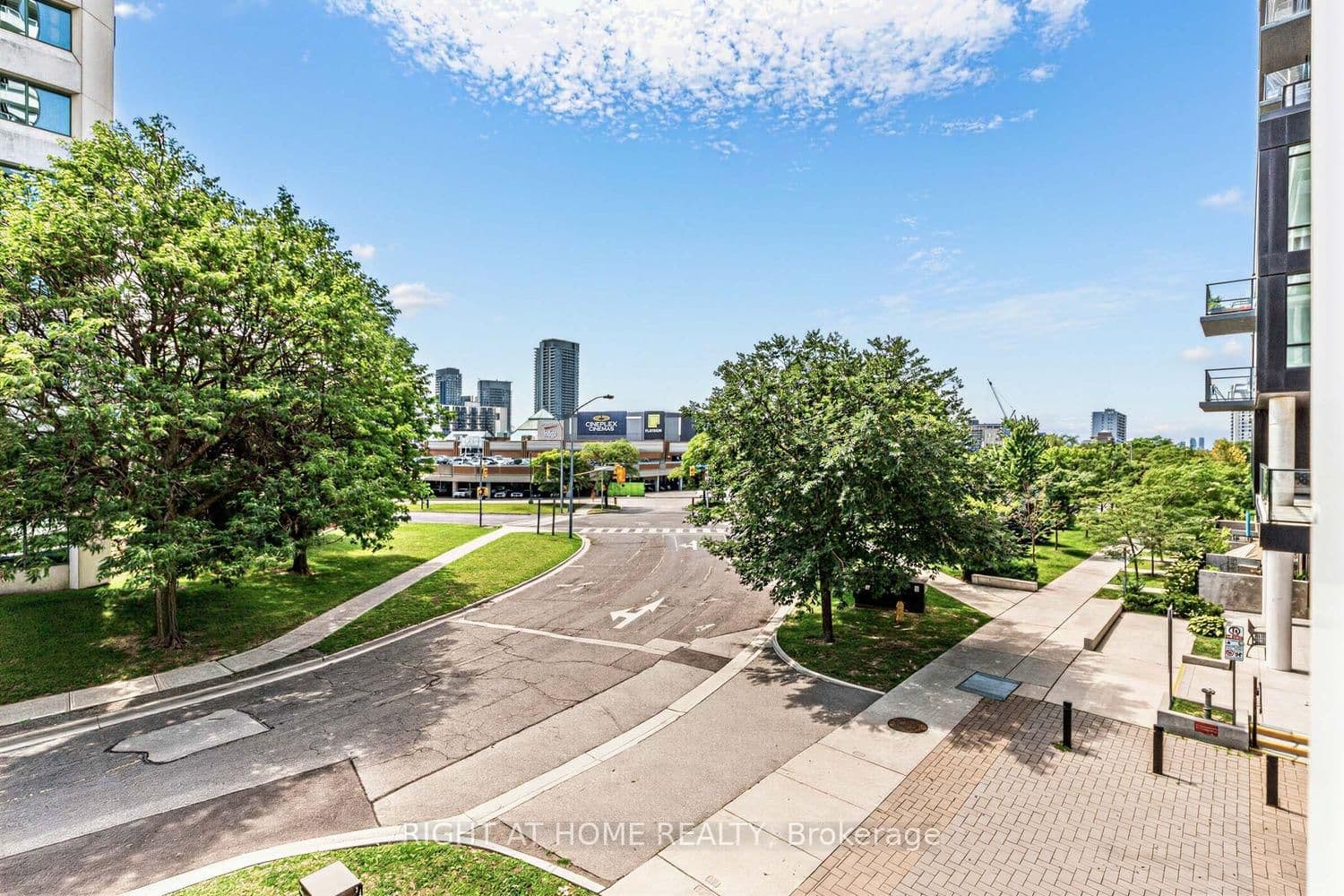 180 Fairview Mall Drive, Unit 202 thumbnail 27
