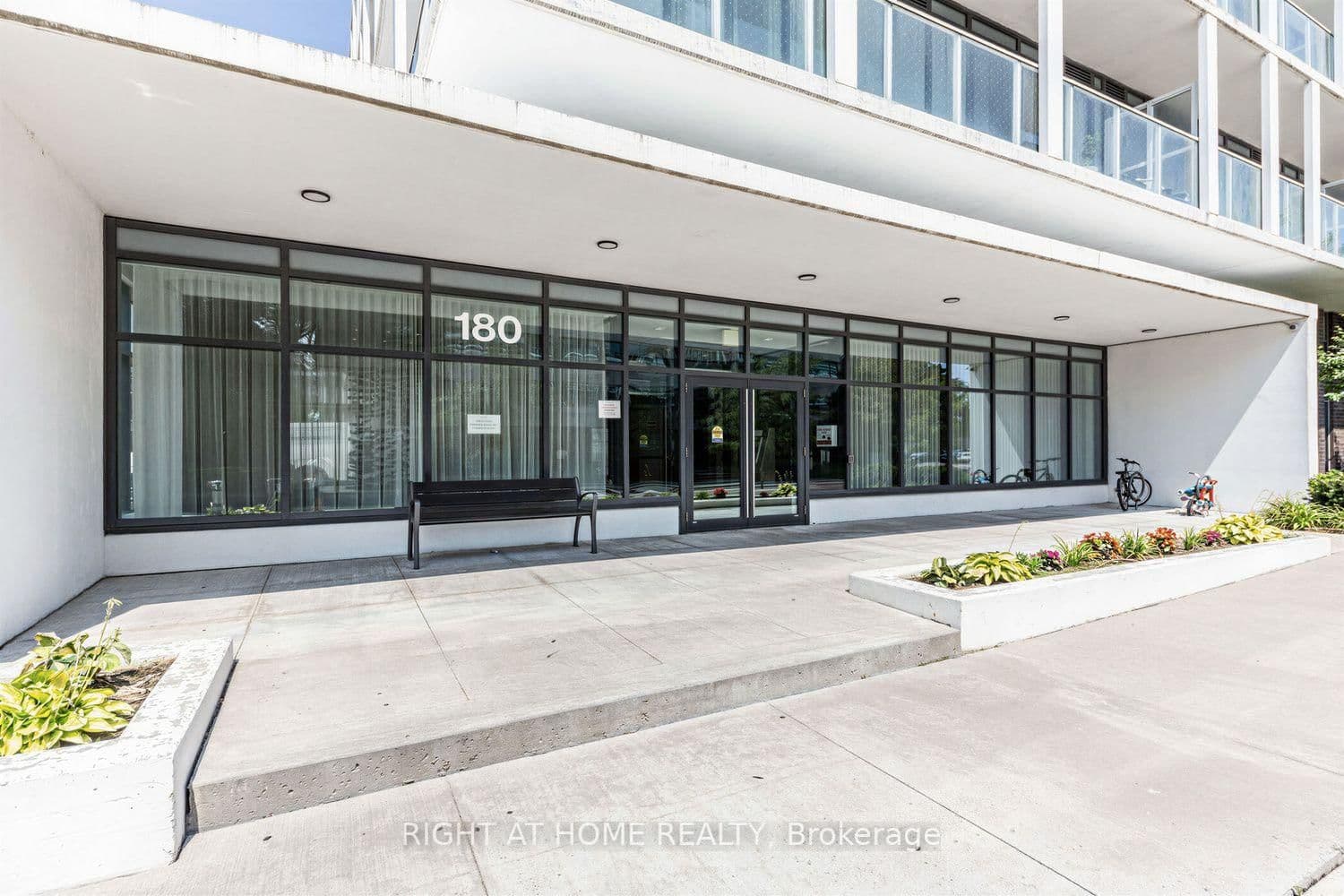 180 Fairview Mall Drive, Unit 202 thumbnail 28