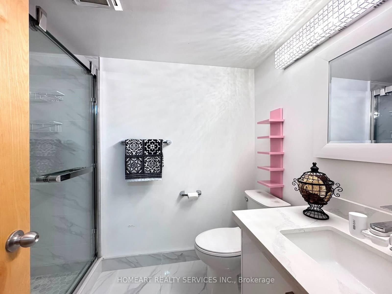 255 Richmond Street E, Unit 404 thumbnail 16