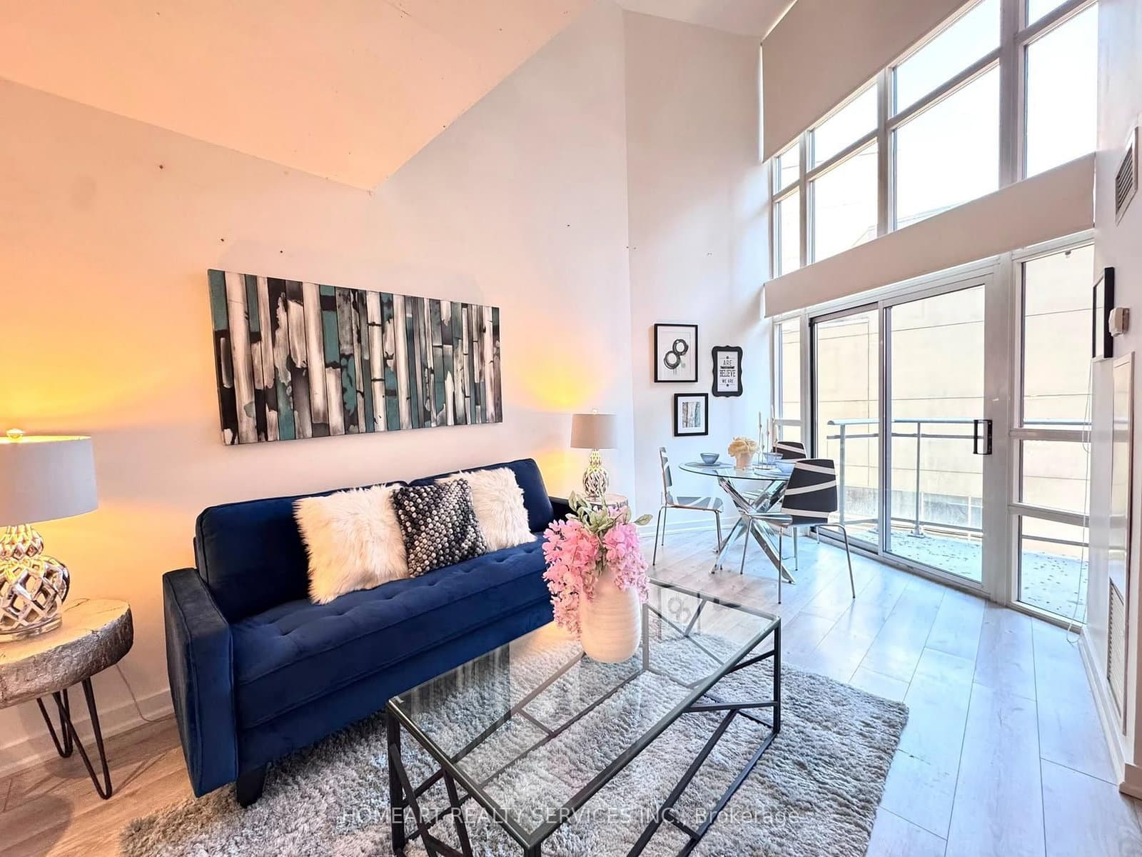 255 Richmond Street E, Unit 404 thumbnail 2
