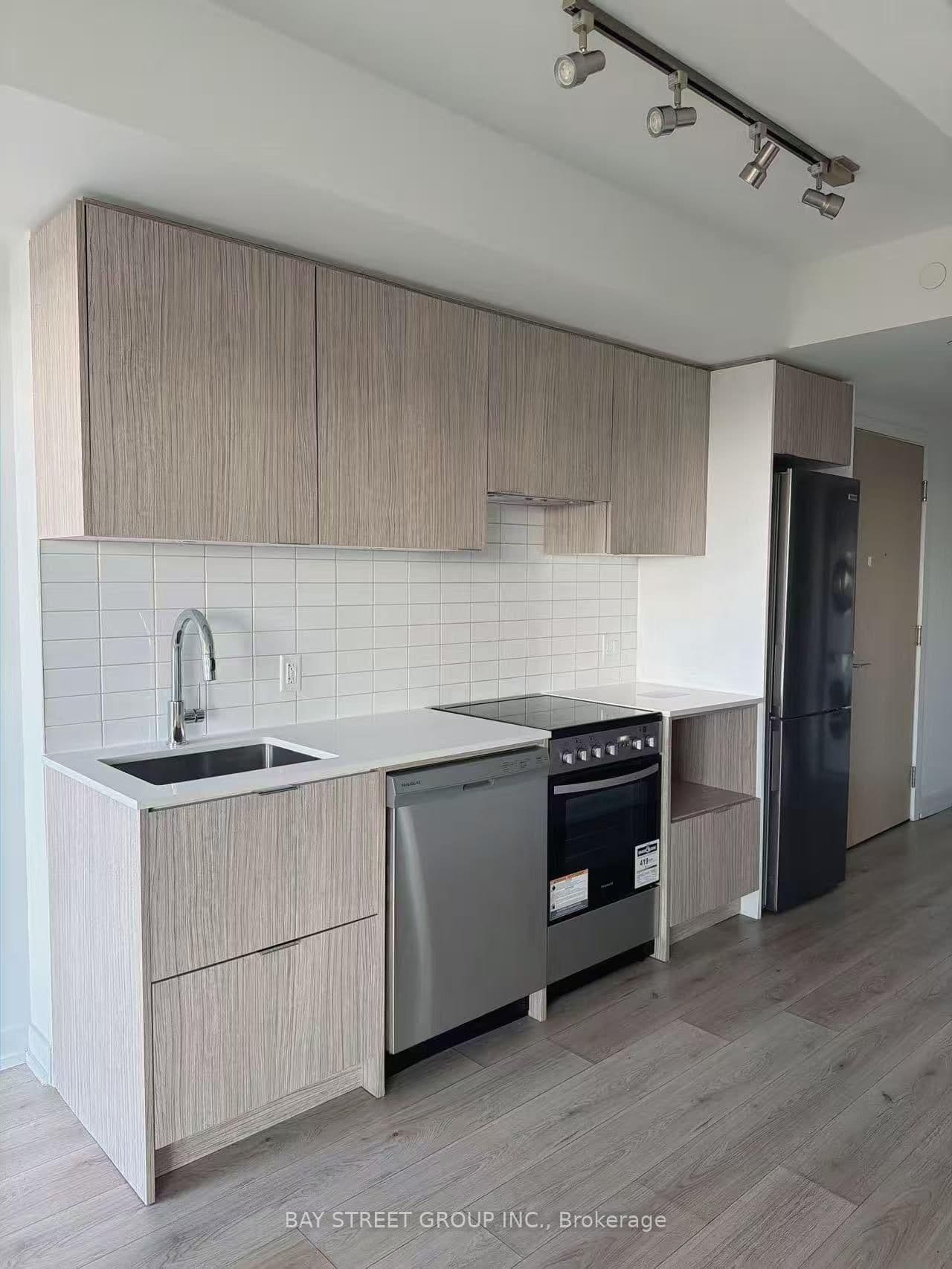 395 Bloor Street E, Unit 3006 thumbnail 2