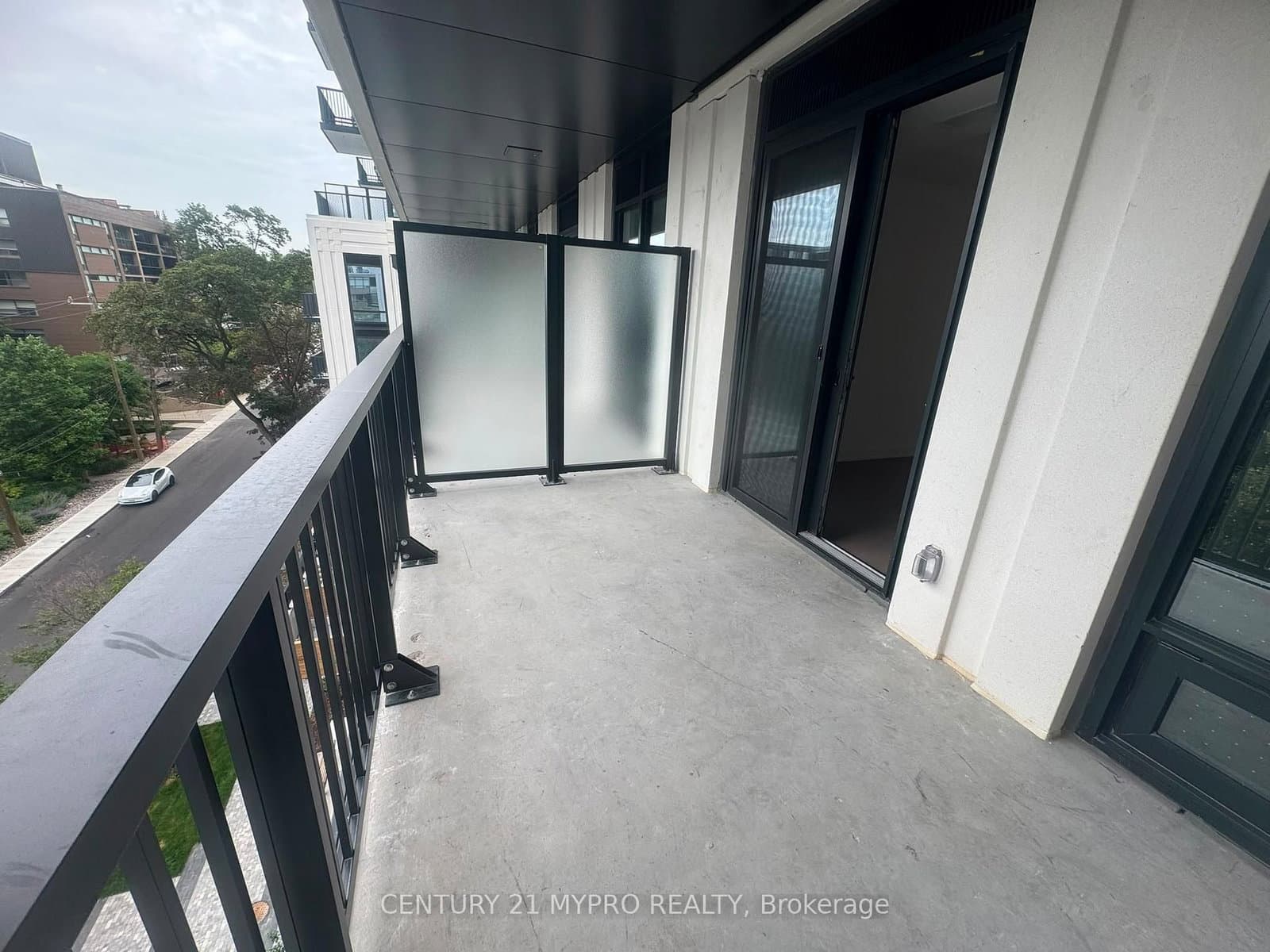 91 Montclair Avenue, Unit 716 thumbnail 16