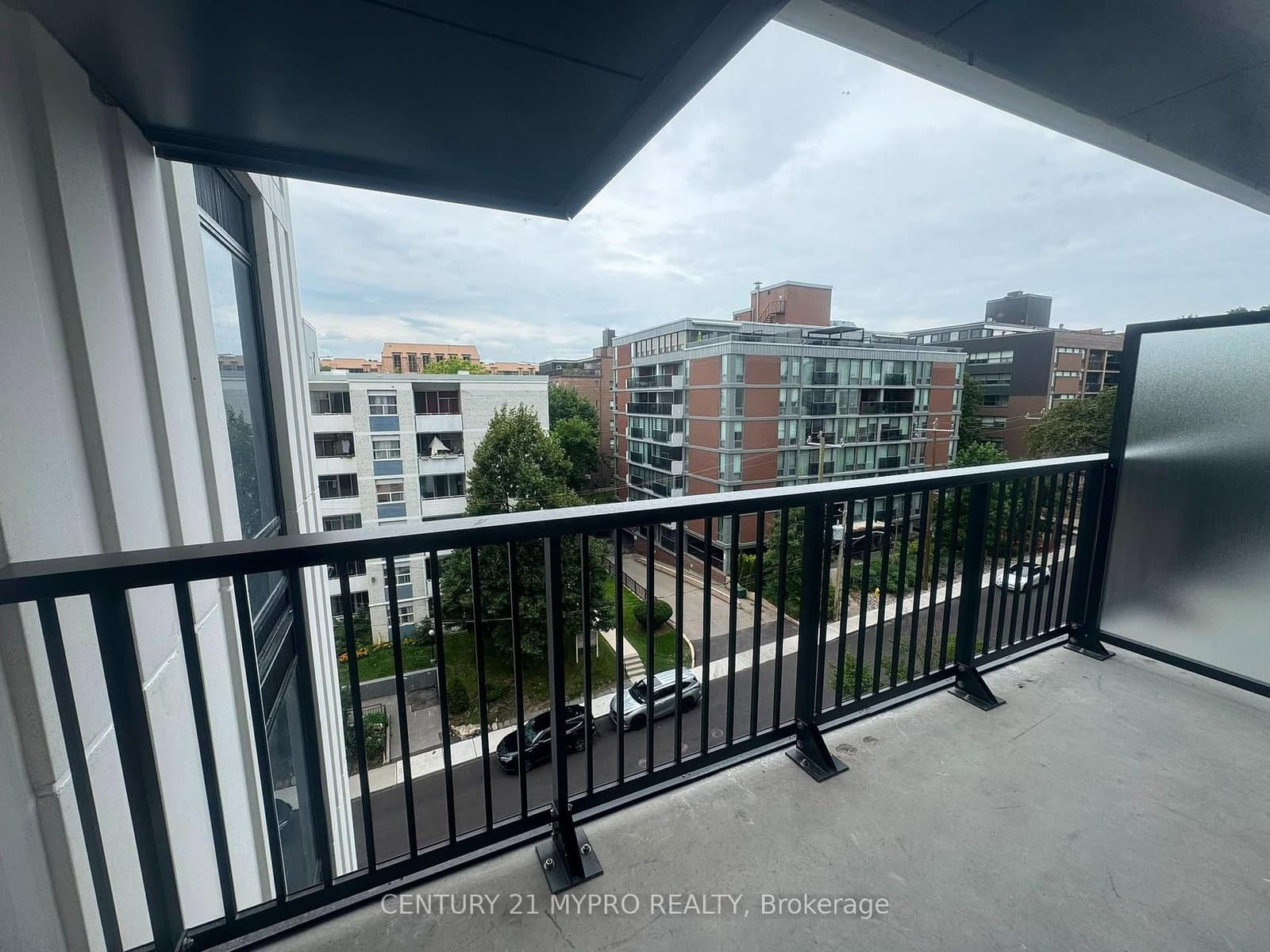 91 Montclair Avenue, Unit 716 thumbnail 18