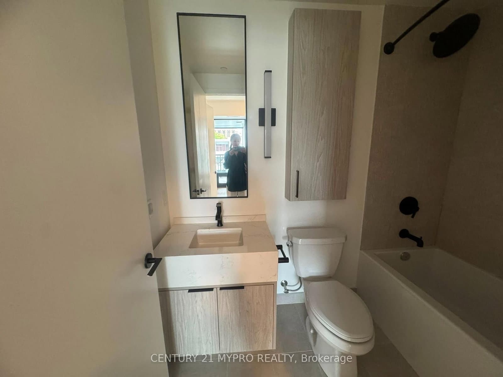 91 Montclair Avenue, Unit 716 thumbnail 6
