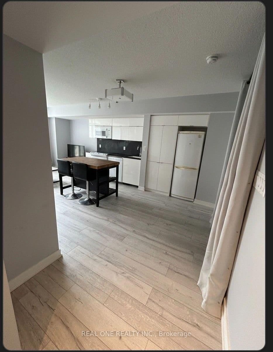 151 Dan Leckie Way, Unit 315 thumbnail 2