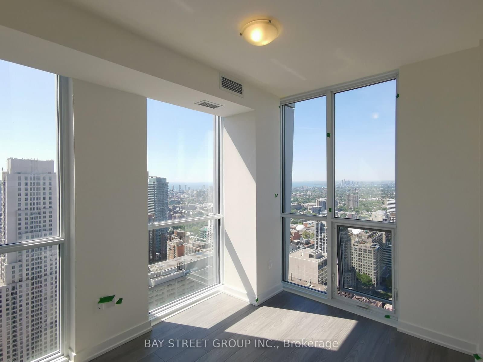 1 Yorkville Avenue, Unit 4602 thumbnail 14