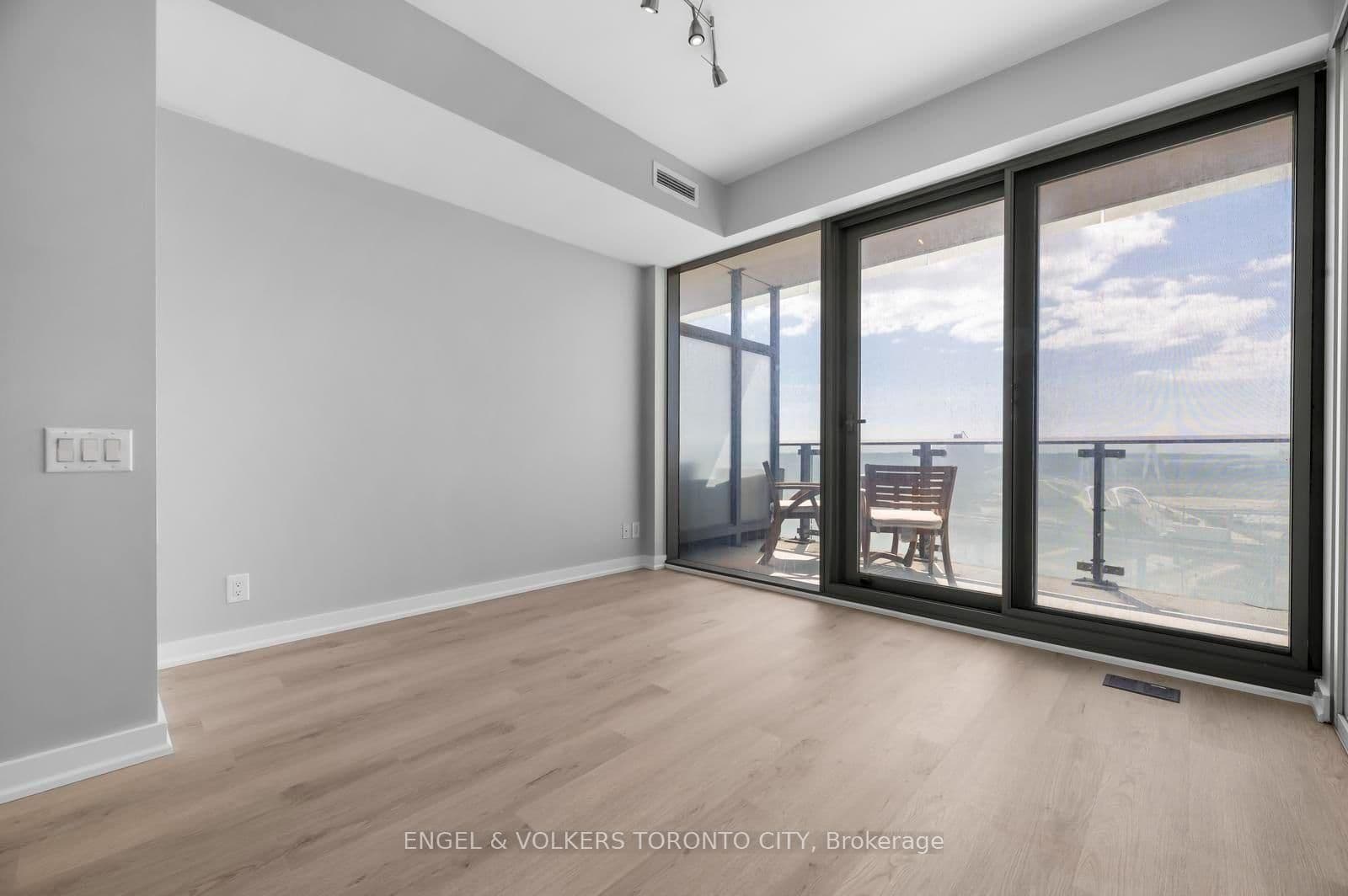 390 Cherry Street, Unit 1009 thumbnail 4