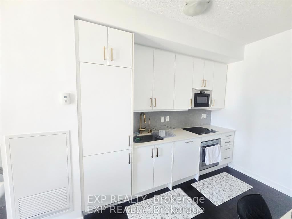 297 College Street, Unit 608 thumbnail 3