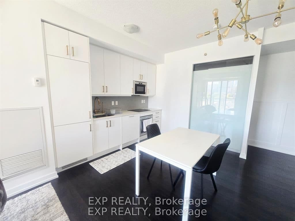 297 College Street, Unit 608 thumbnail 4