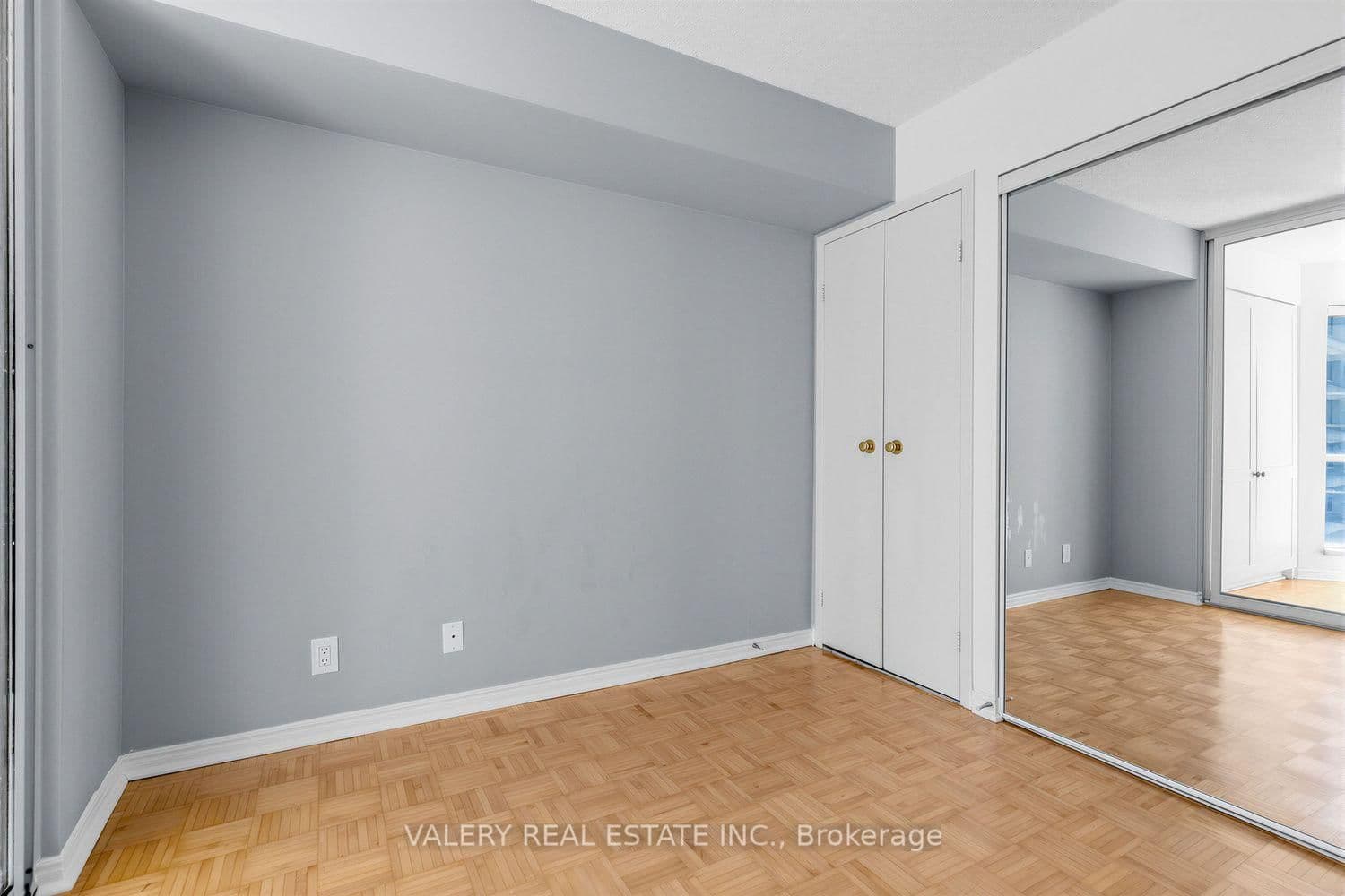 10 Yonge Street, Unit 2910 thumbnail 13
