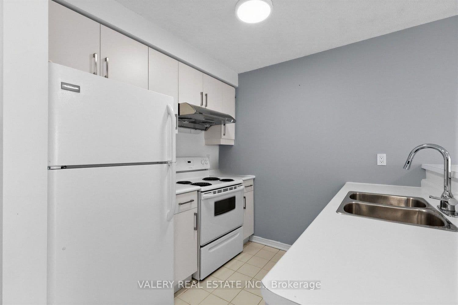 10 Yonge Street, Unit 2910 thumbnail 5