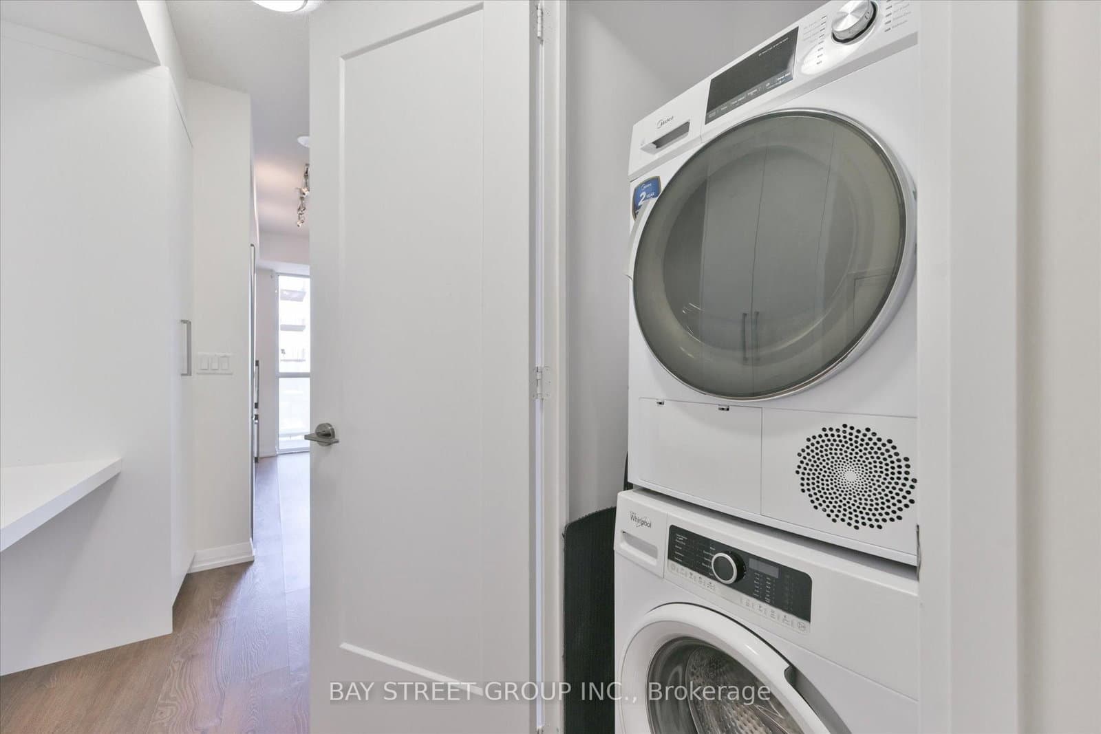 101 erskine Avenue, Unit 1106 thumbnail 23