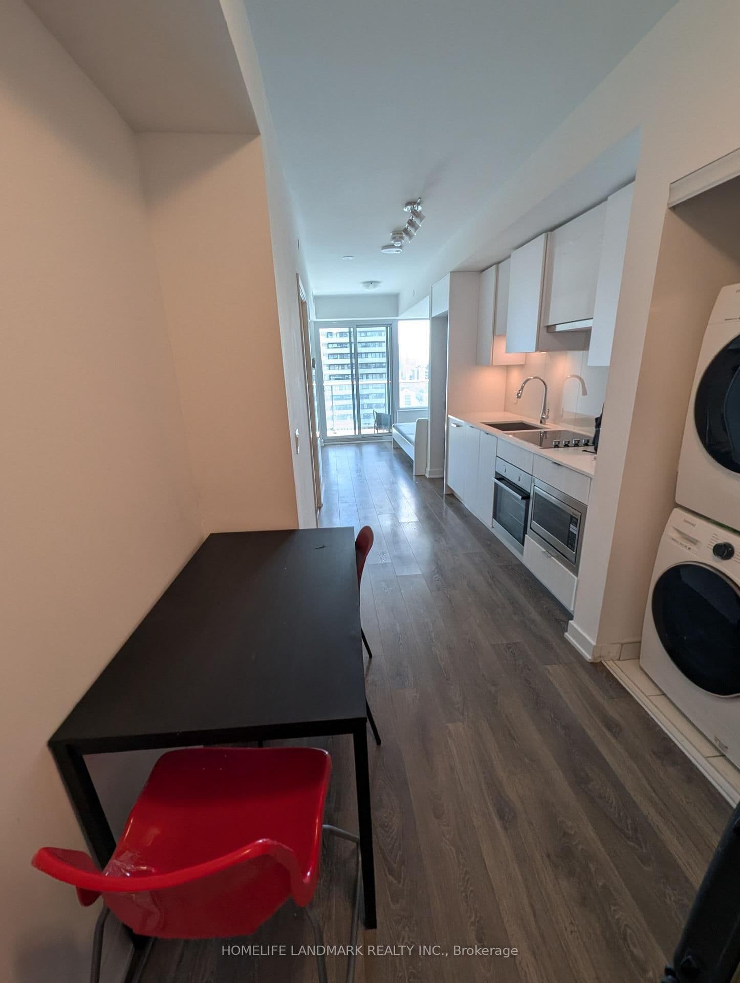 195 Redpath Avenue, Unit 2707 thumbnail 2