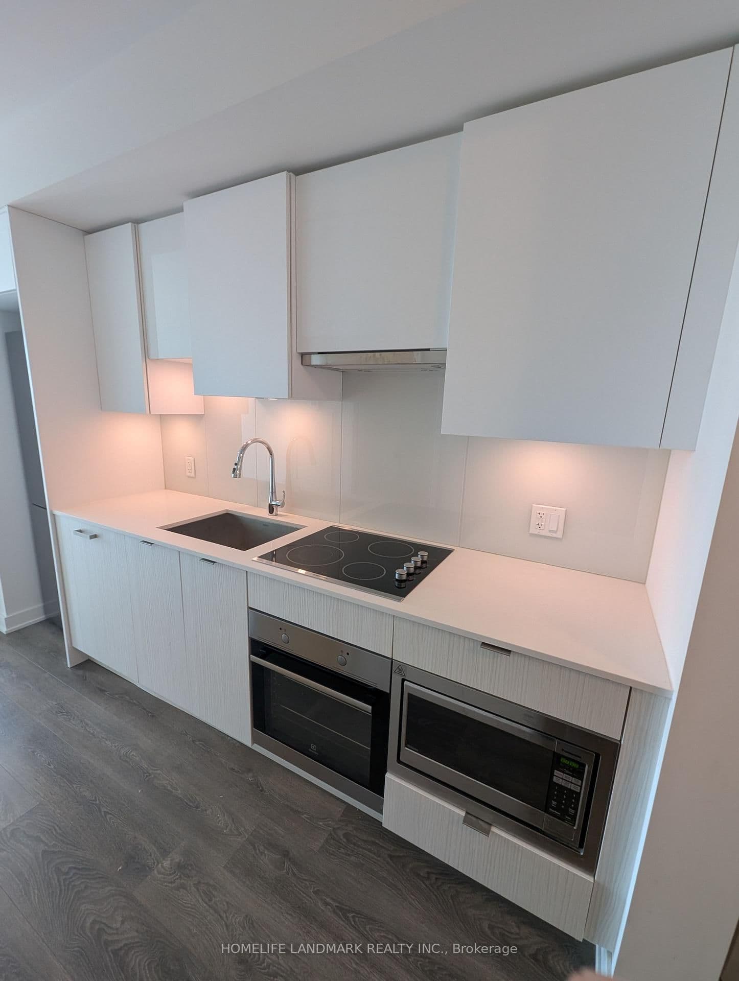 195 Redpath Avenue, Unit 2707 thumbnail 6
