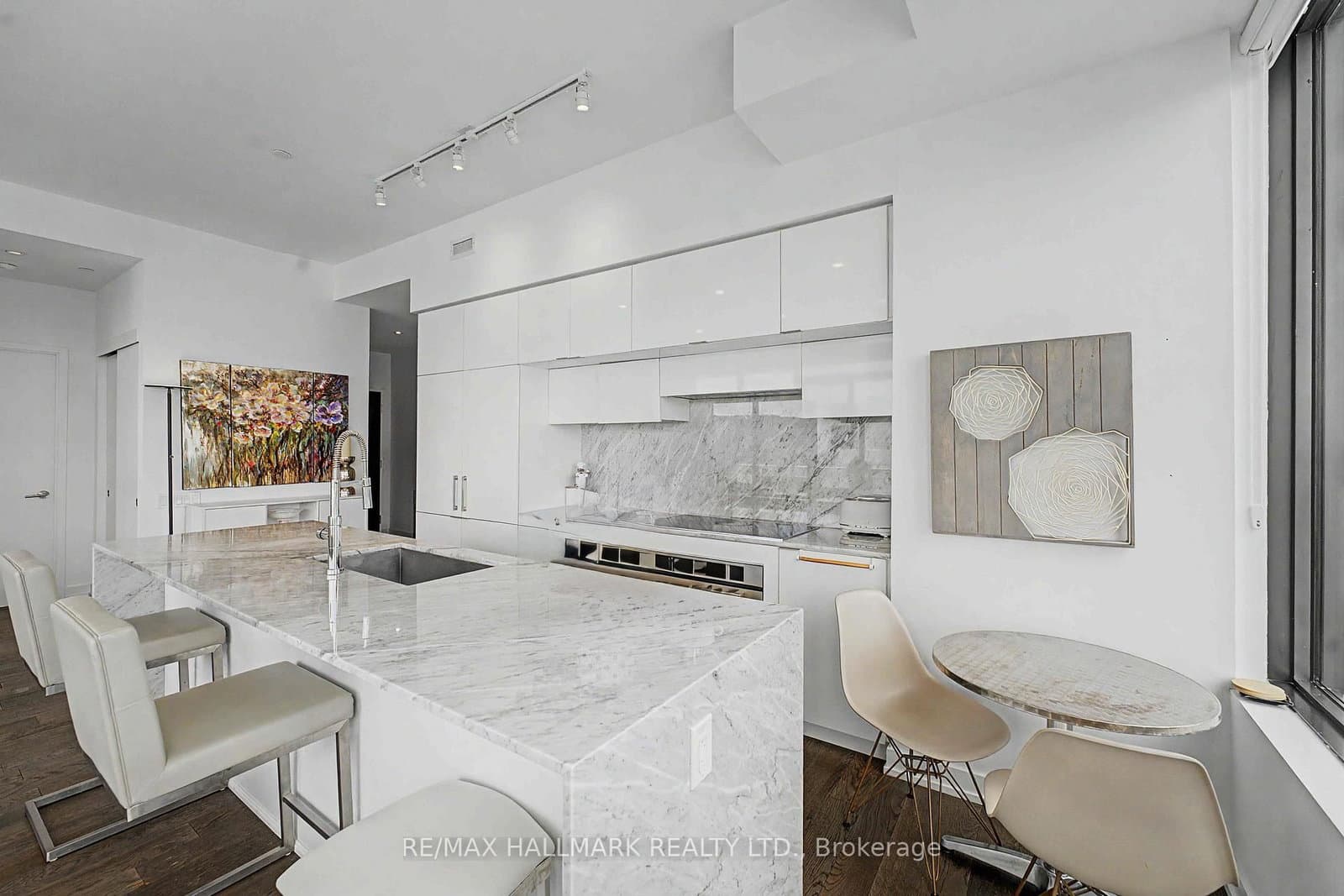 185 Roehampton Avenue, Unit PH2 thumbnail 22