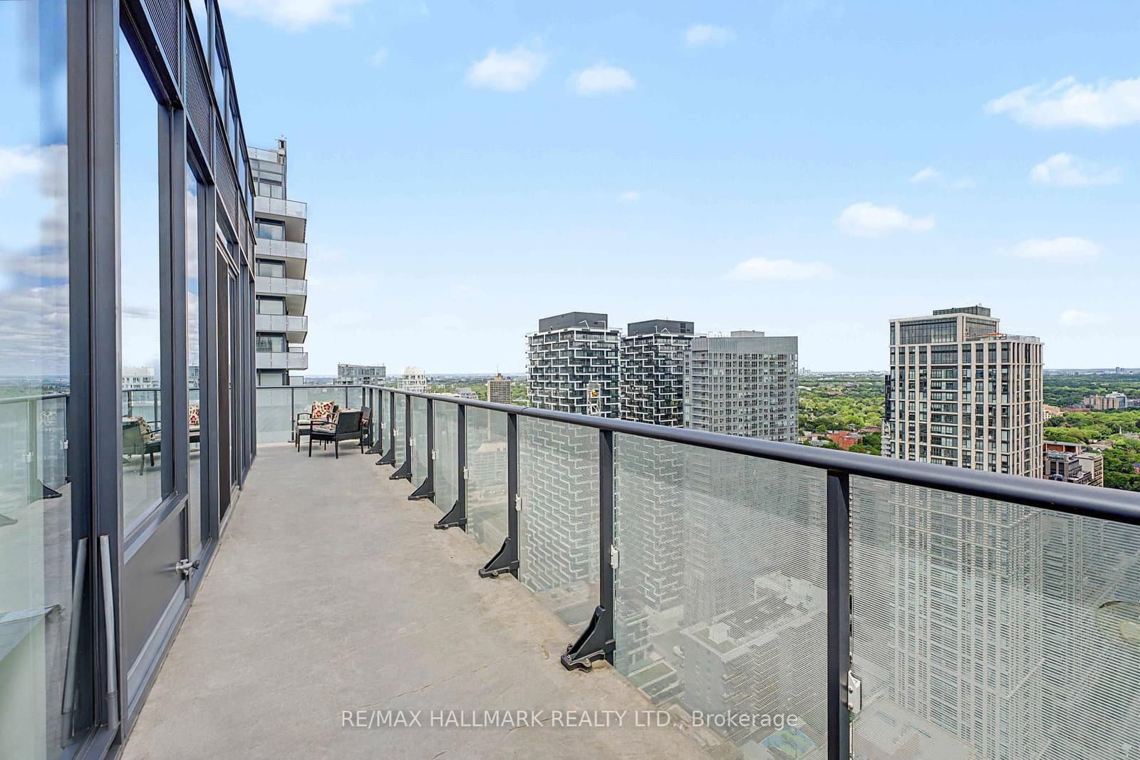 185 Roehampton Avenue, Unit PH2 thumbnail 28