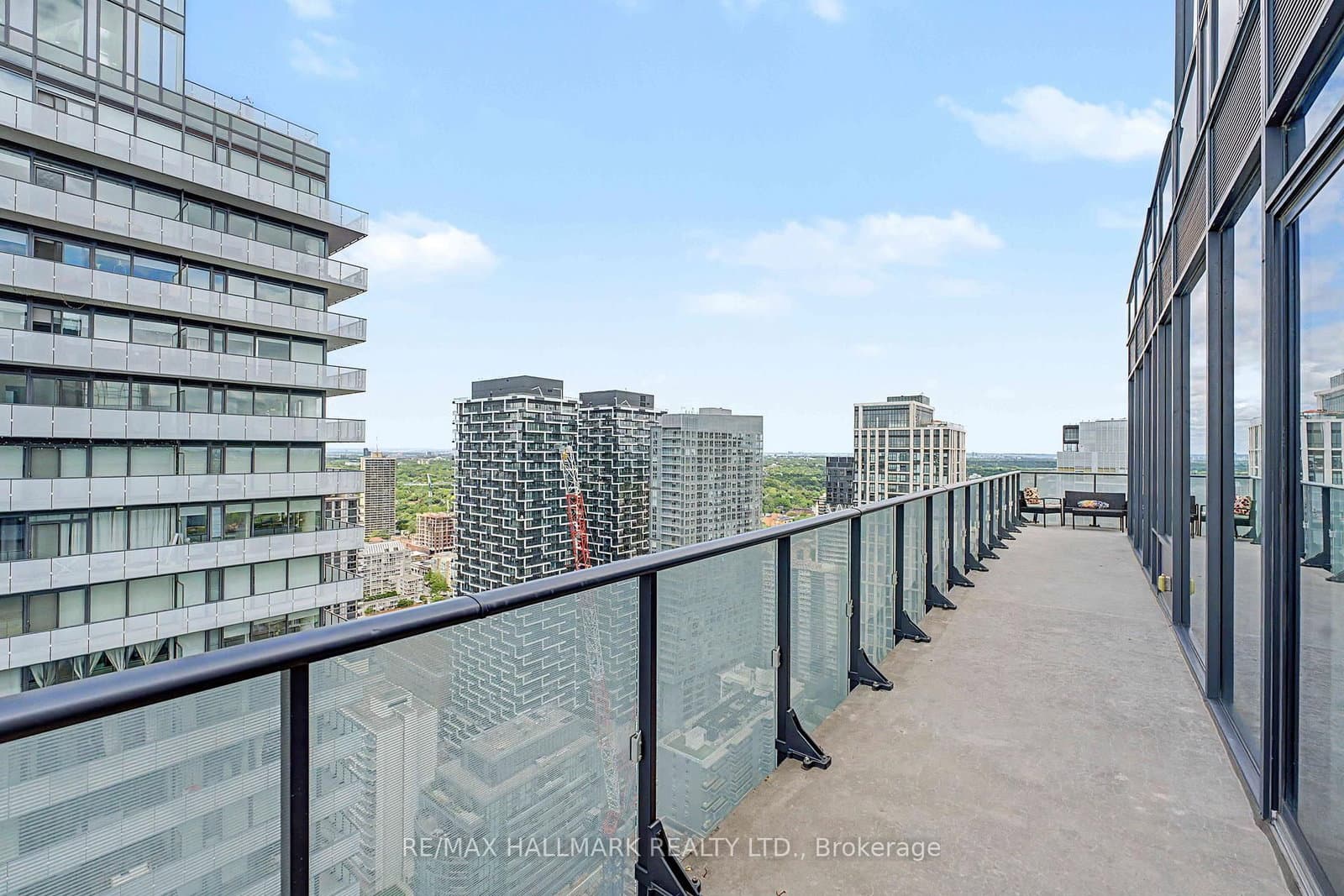 185 Roehampton Avenue, Unit PH2 thumbnail 29