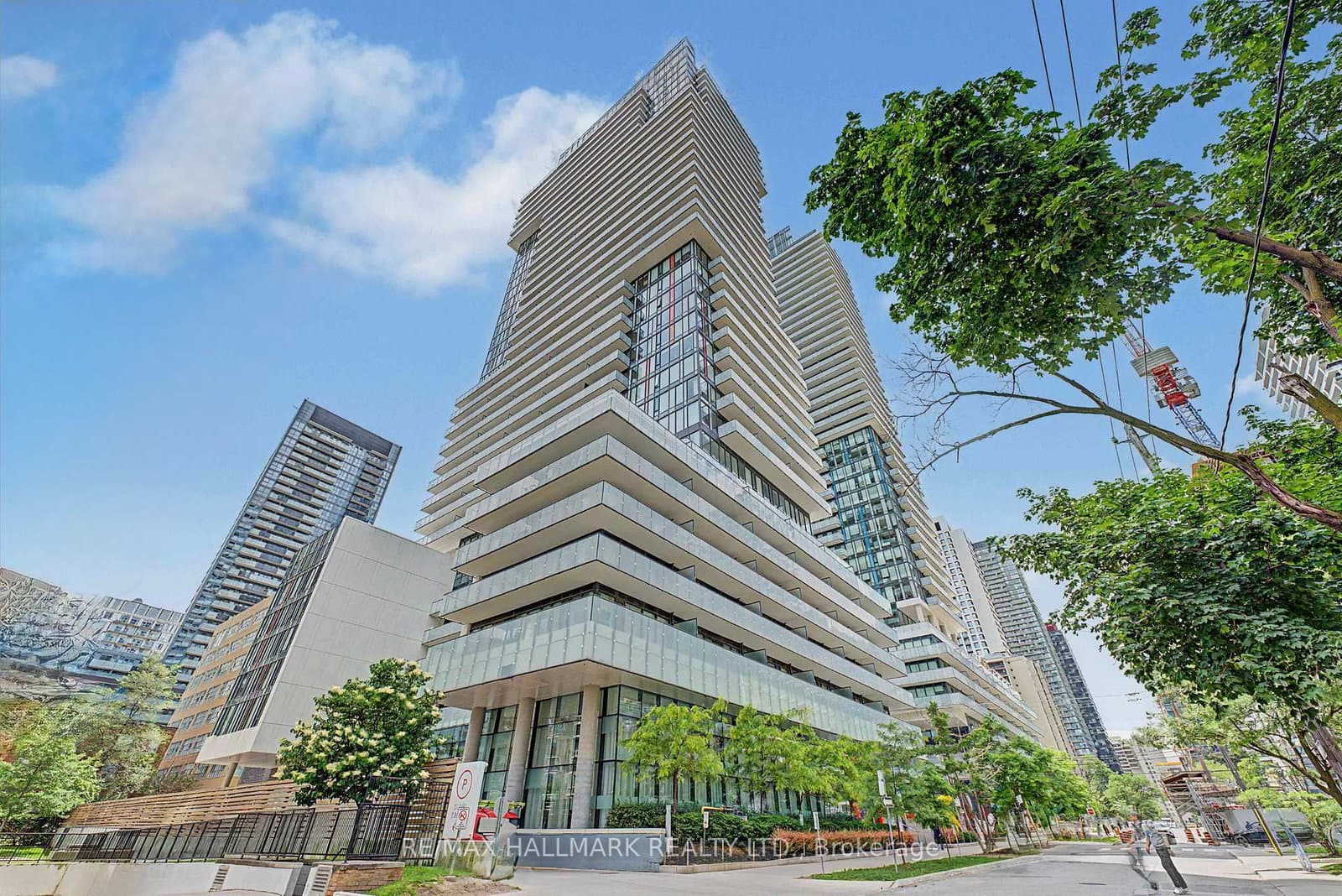 185 Roehampton Avenue, Unit PH2 thumbnail 3