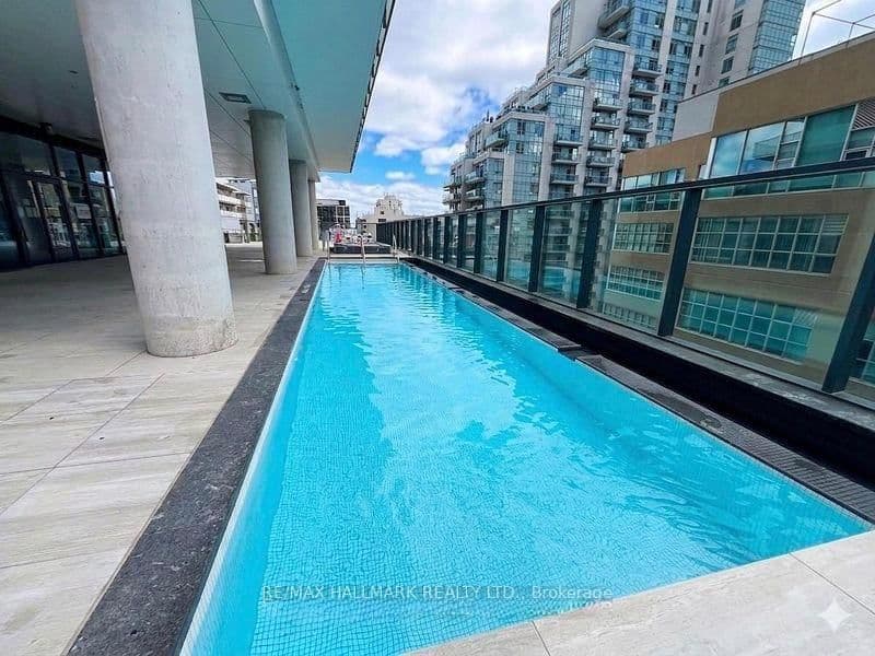 185 Roehampton Avenue, Unit PH2 thumbnail 39