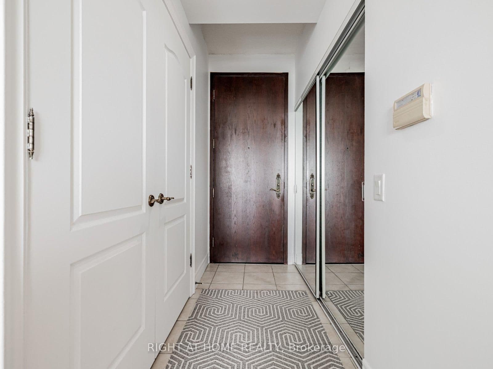 1 Clairtrell Road, Unit RG1 thumbnail 5