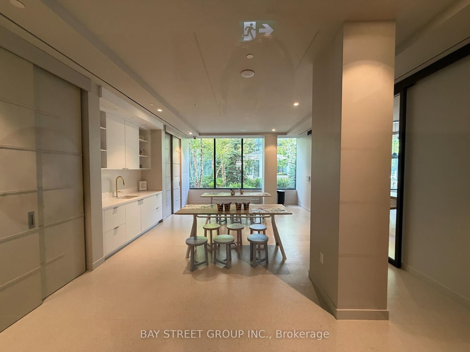138 Downes Street, Unit 4302 thumbnail 9