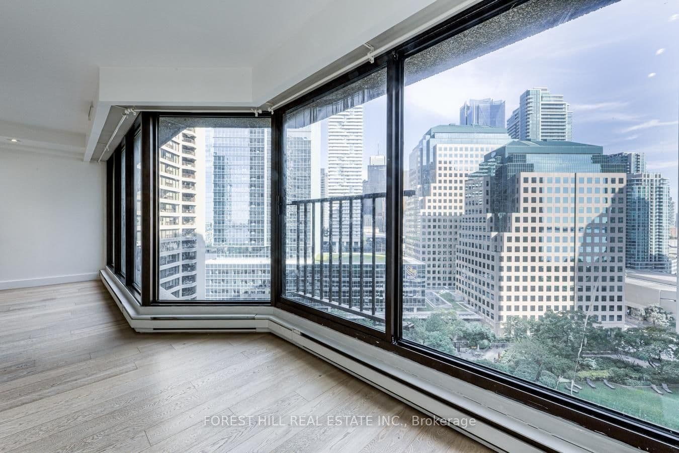 65 Harbour Square, Unit 1707 thumbnail 15