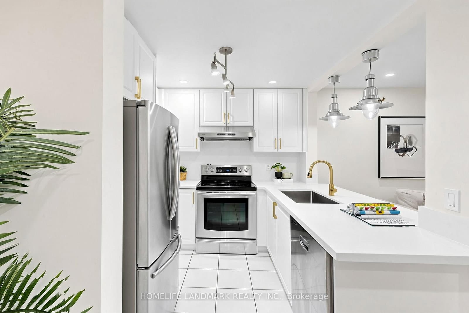 108 Finch Avenue W, Unit B29 thumbnail 11