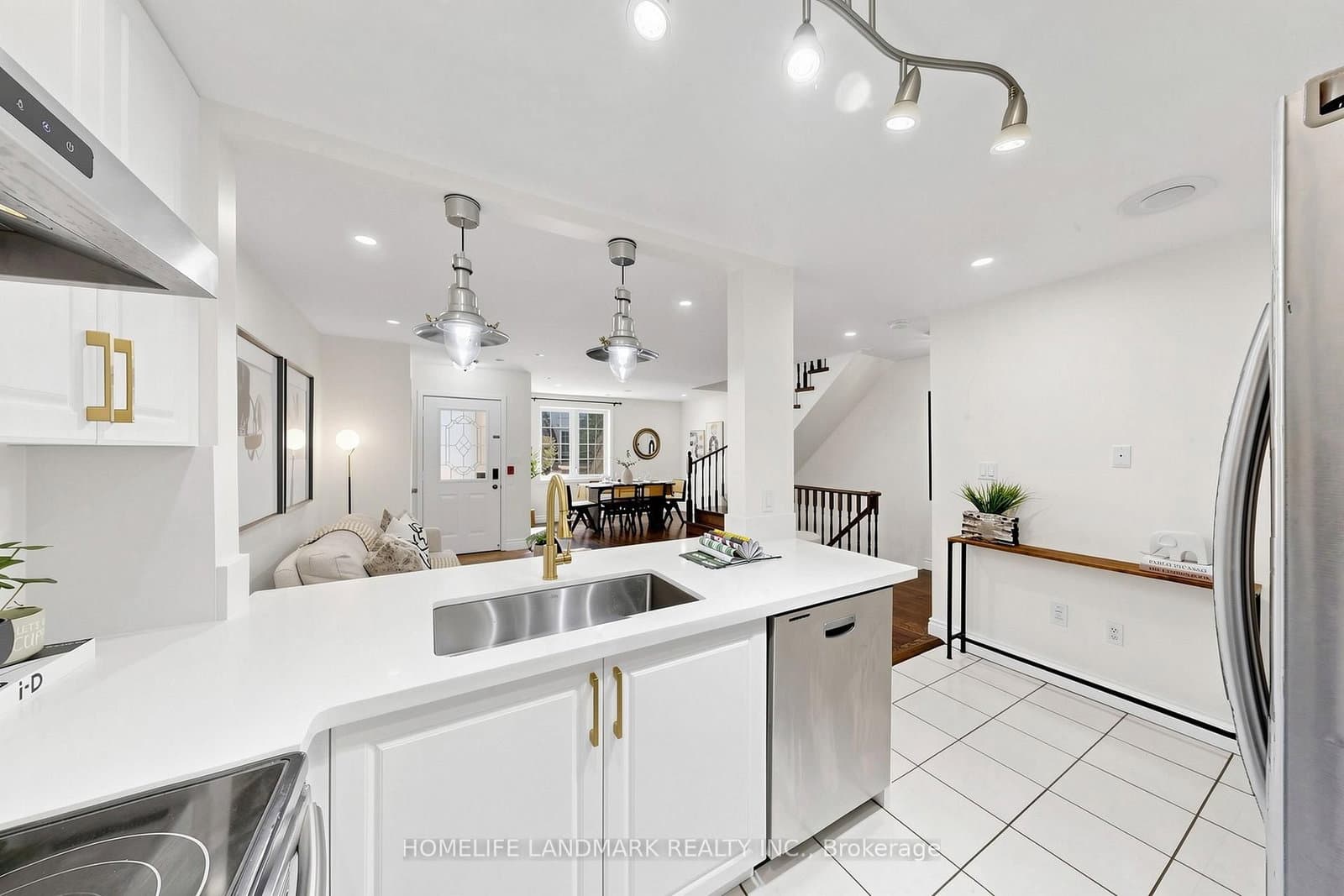 108 Finch Avenue W, Unit B29 thumbnail 13