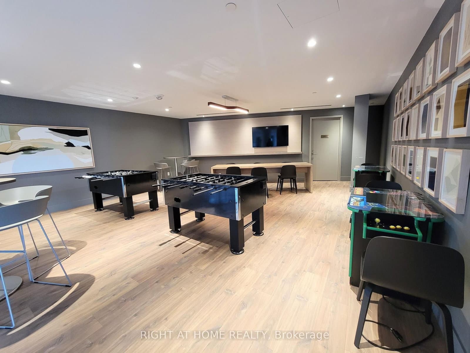 50 Power Street, Unit 917 thumbnail 16