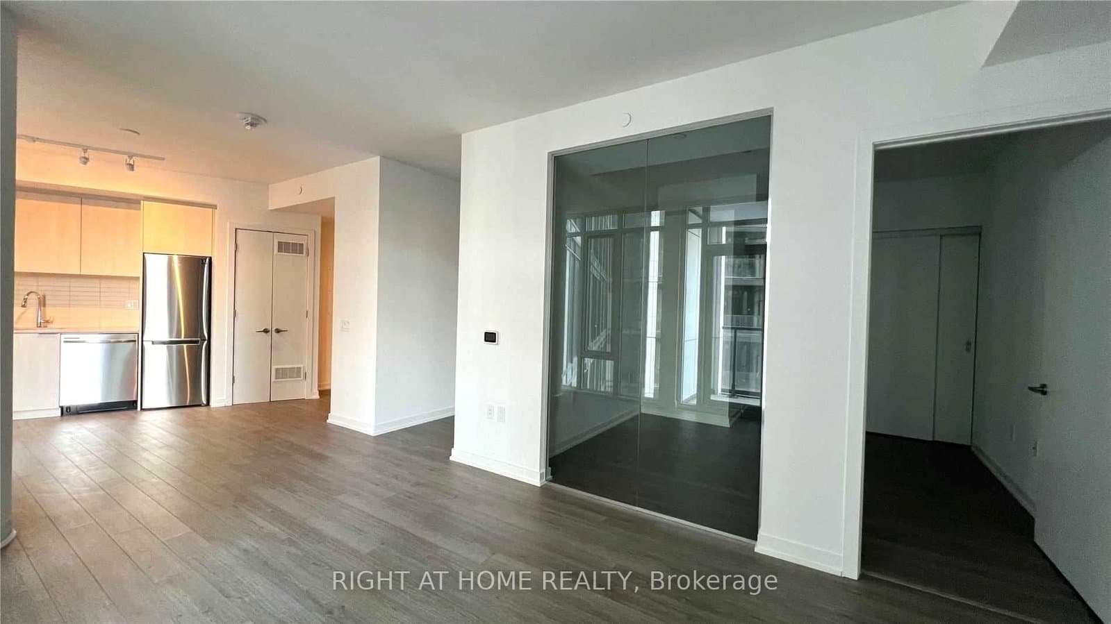 50 Power Street, Unit 917 thumbnail 5