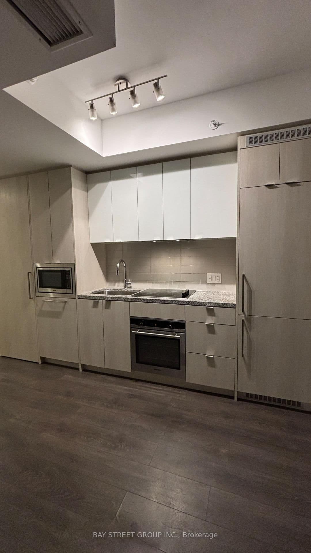 115 Blue Jays Way, Unit 2208 thumbnail 12