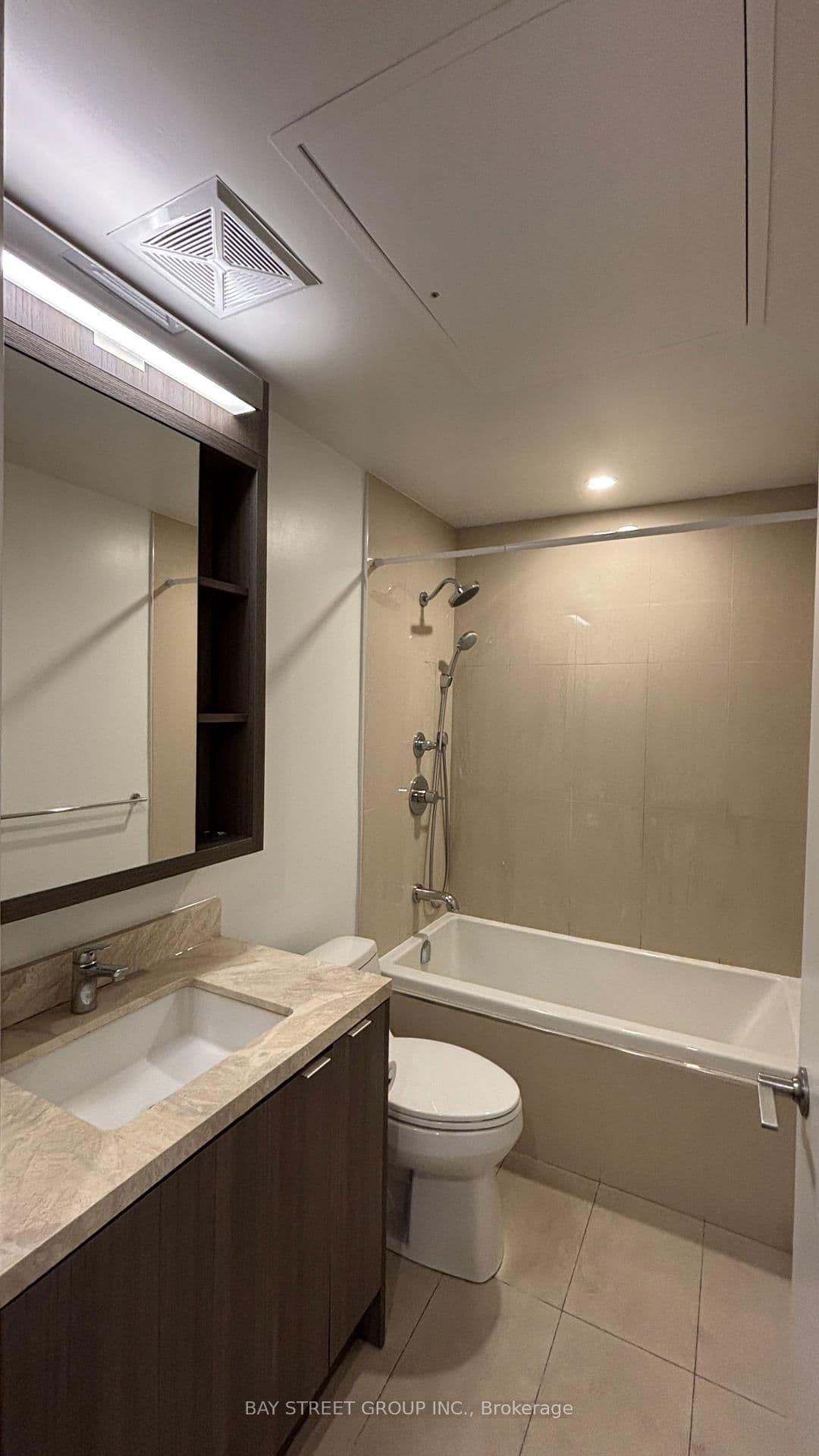 115 Blue Jays Way, Unit 2208 thumbnail 16