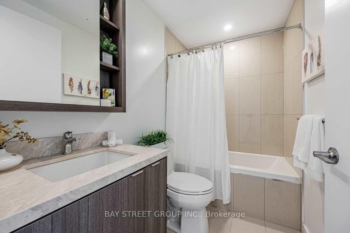 115 Blue Jays Way, Unit 2208 thumbnail 5