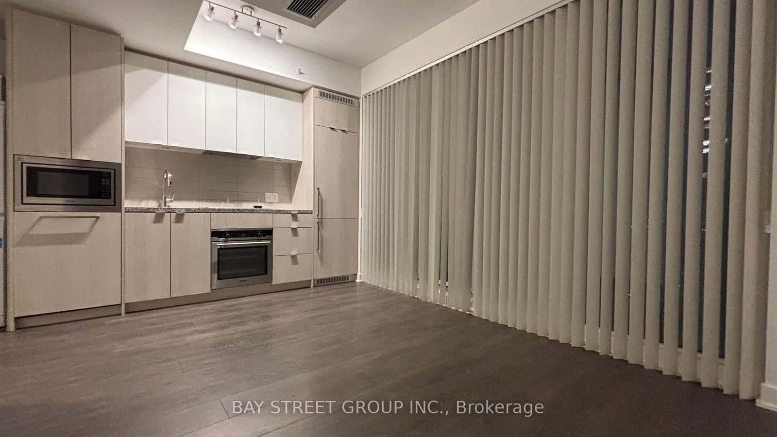 115 Blue Jays Way, Unit 2208 thumbnail 6