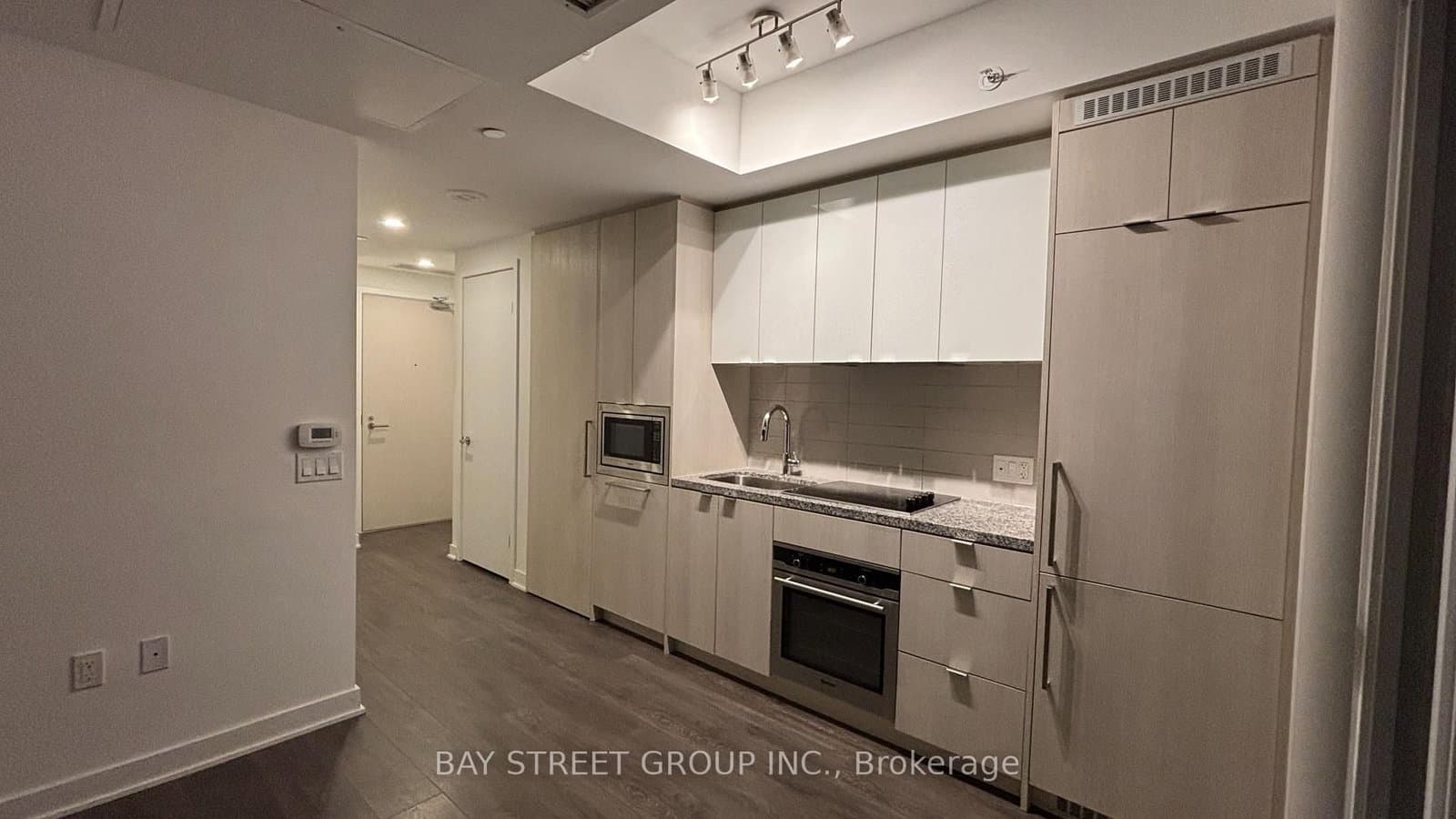 115 Blue Jays Way, Unit 2208 thumbnail 8