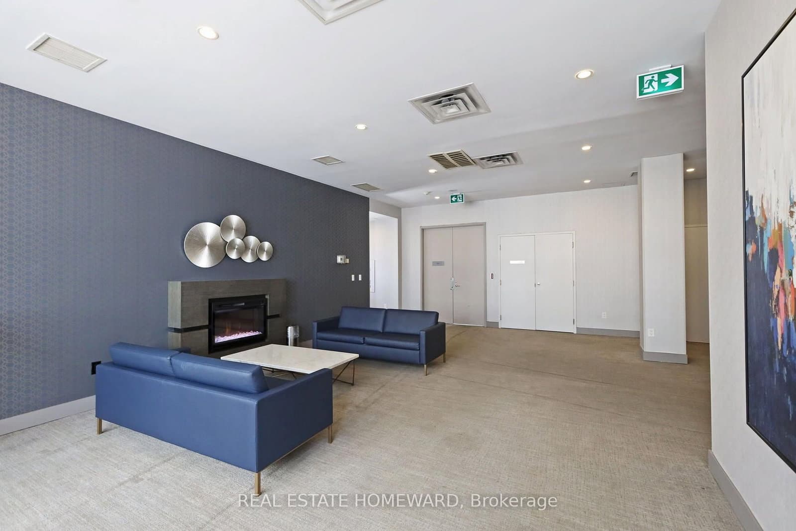 250 Wellington Street W, Unit PH31 thumbnail 19