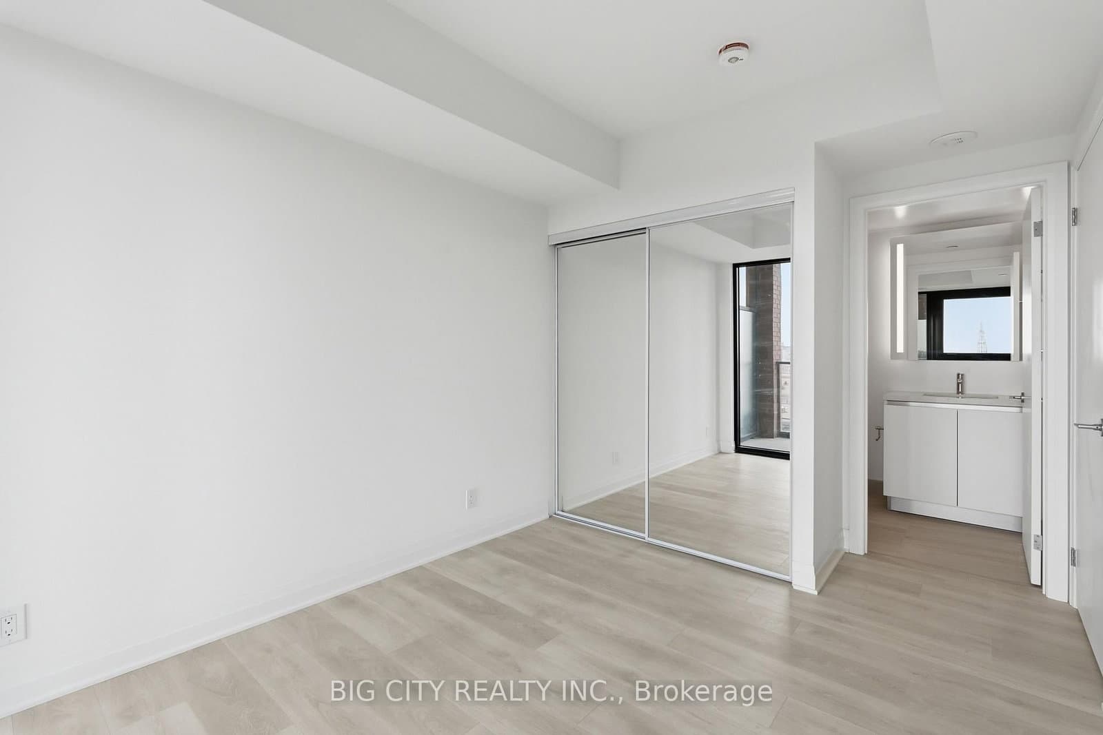 25 Frederick Todd Way, Unit 610 thumbnail 12