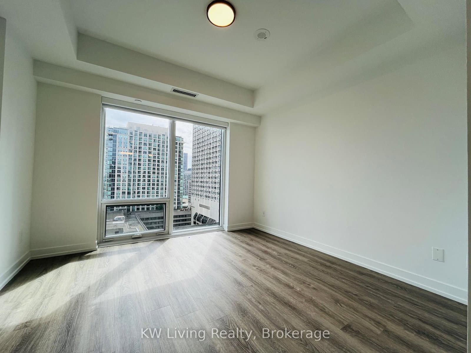 771 Yonge Street, Unit 2506 thumbnail 3