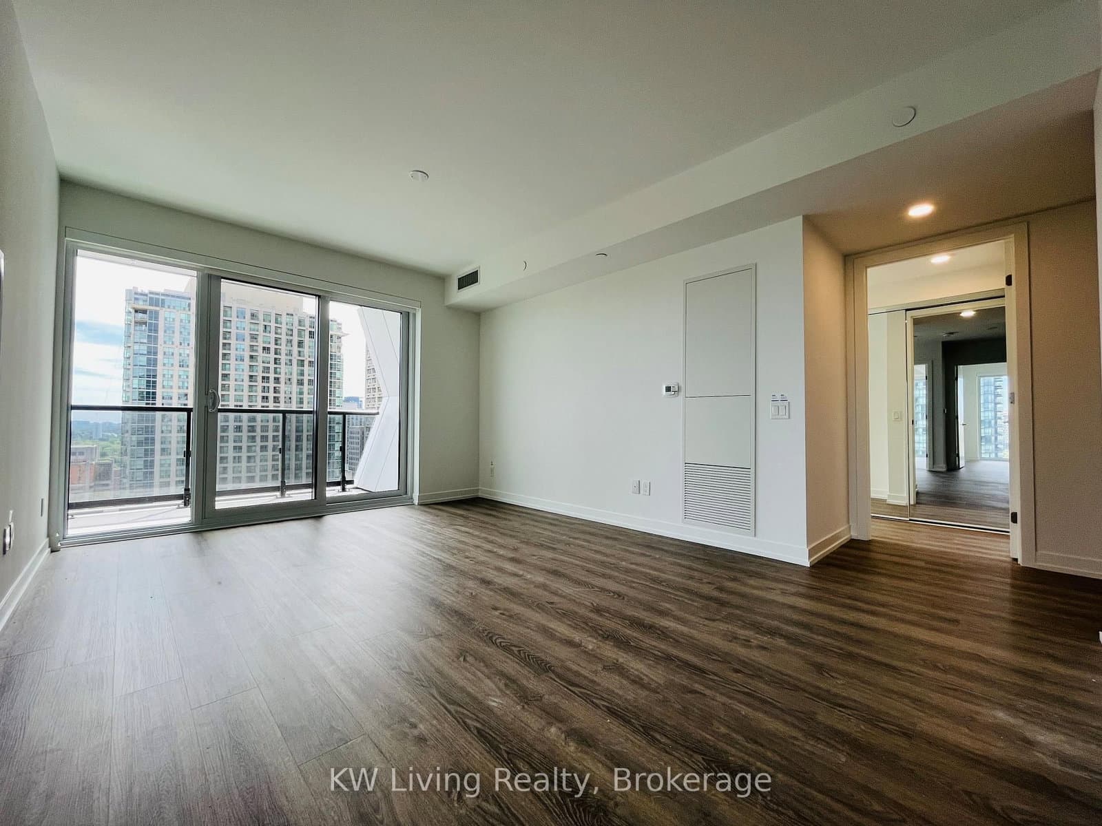 771 Yonge Street, Unit 2506 thumbnail 5